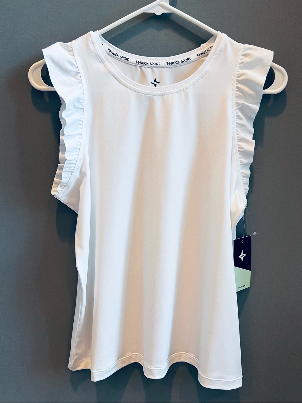 TUCKERNUCK Sport White Ruffle Performance Tank Top Tennis Golf NWT Small - Picture 6 of 17